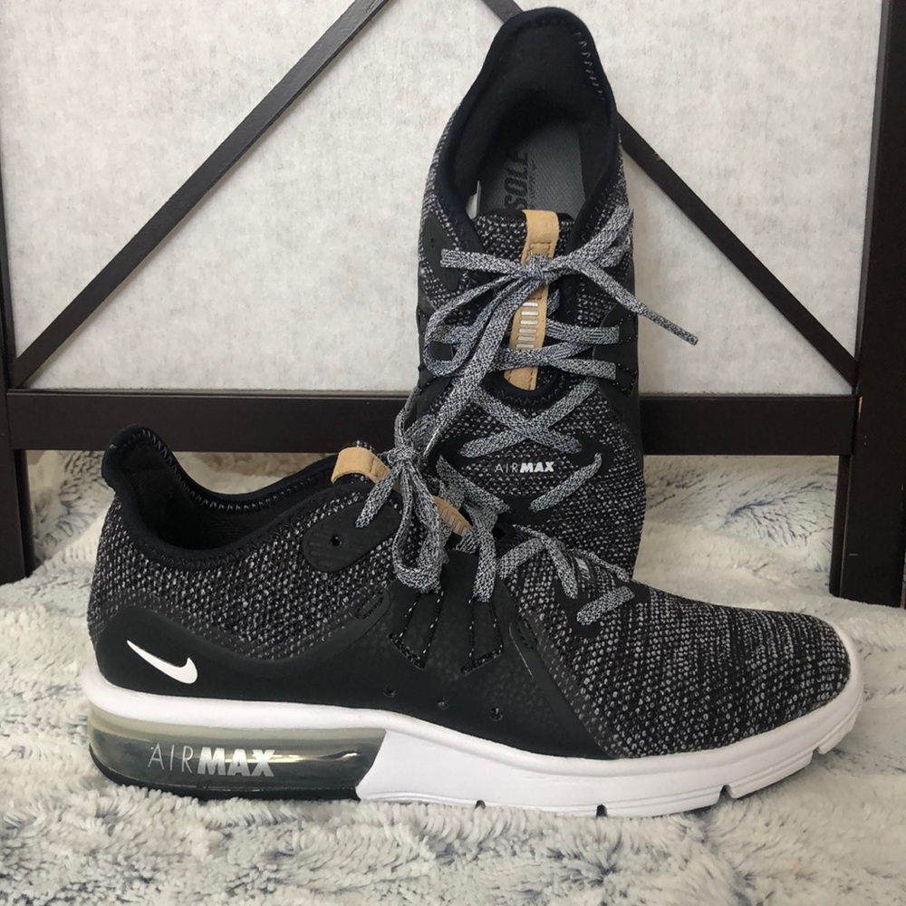 Nike Air Max Sequent 3 women’s trainers running shoes sz 7  908993-011